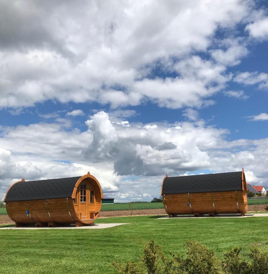ホテル Holz Faessla Wolframs-Eschenbach エクステリア 写真